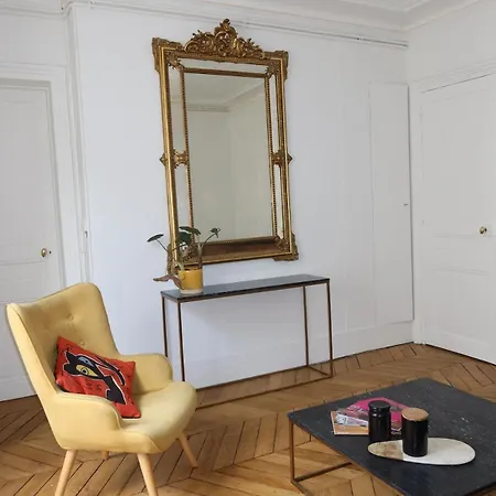 3-room Haussmann-style - Near Arc De Triomphe * Neuilly-sur-Seine